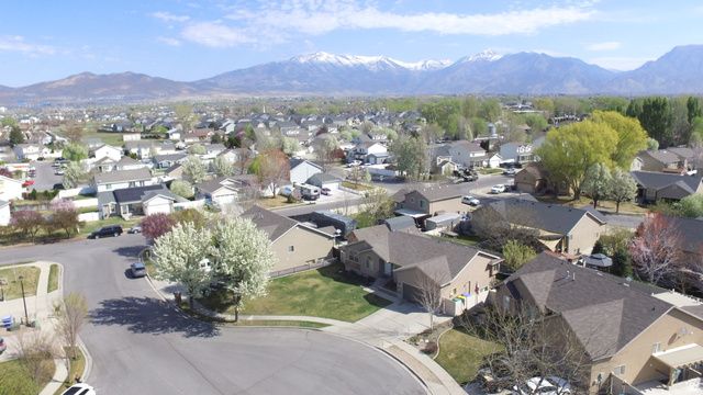 241 S RIVER BEND CT, Lehi, UT 84043