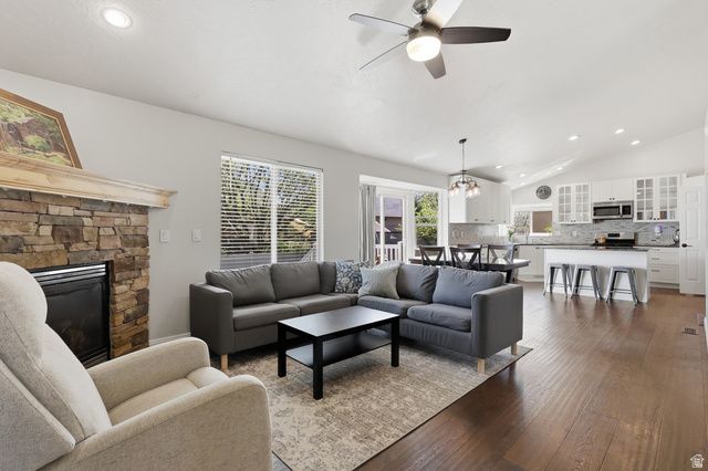 241 S RIVER BEND CT, Lehi, UT 84043