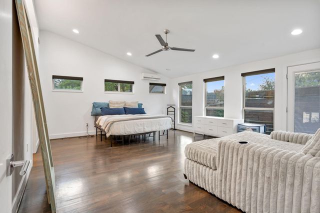 3427 Saint Cloud Circle, Dallas, TX 75229