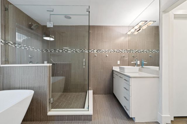 3427 Saint Cloud Circle, Dallas, TX 75229