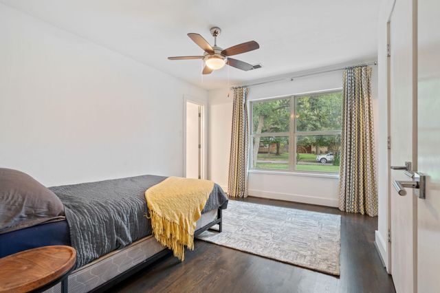 3427 Saint Cloud Circle, Dallas, TX 75229