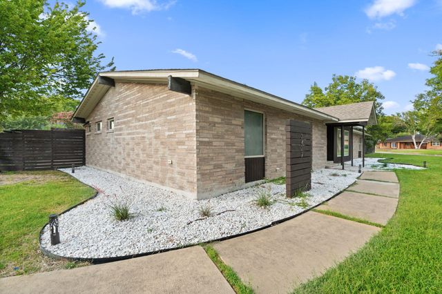 3427 Saint Cloud Circle, Dallas, TX 75229