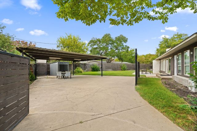 3427 Saint Cloud Circle, Dallas, TX 75229