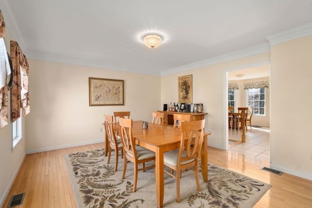 1 Silver Brook Rd, Salem, NH 03079