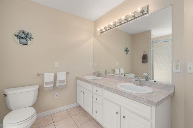 1 Silver Brook Rd, Salem, NH 03079