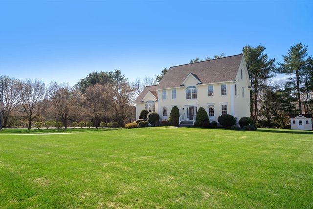 1 Silver Brook Rd, Salem, NH 03079