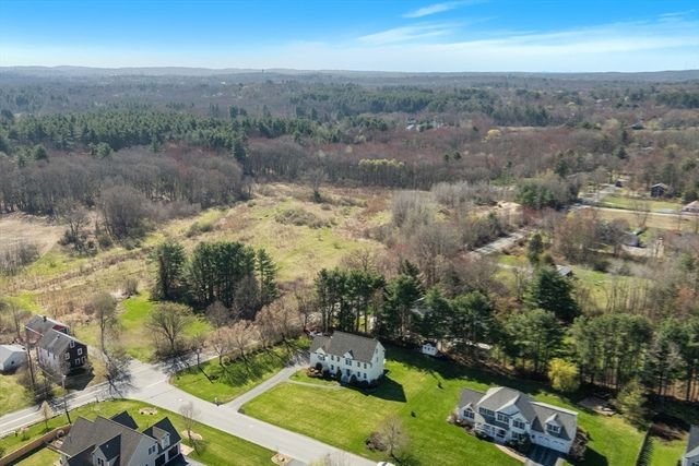 1 Silver Brook Rd, Salem, NH 03079