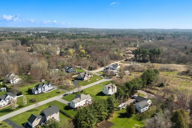 1 Silver Brook Rd, Salem, NH 03079