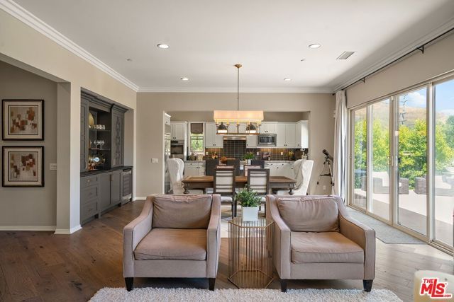 4964 Hydepark Drive, Agoura Hills, CA 91301