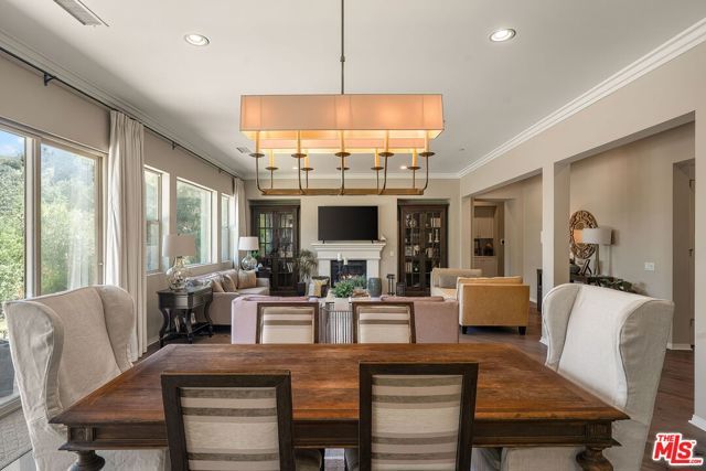 4964 Hydepark Drive, Agoura Hills, CA 91301