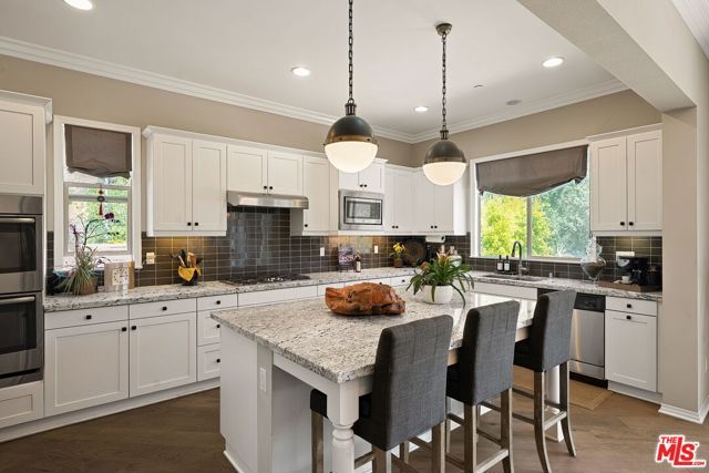 4964 Hydepark Drive, Agoura Hills, CA 91301