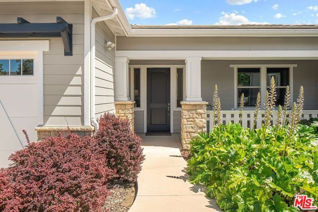 4964 Hydepark Drive, Agoura Hills, CA 91301