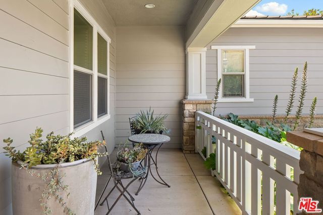 4964 Hydepark Drive, Agoura Hills, CA 91301