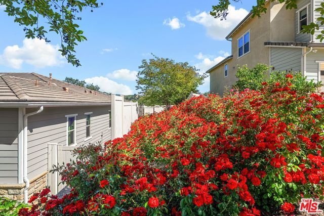 4964 Hydepark Drive, Agoura Hills, CA 91301