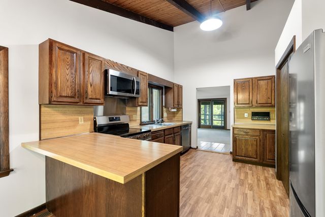 4 Tanglewood Road, Manchester, MA 01944