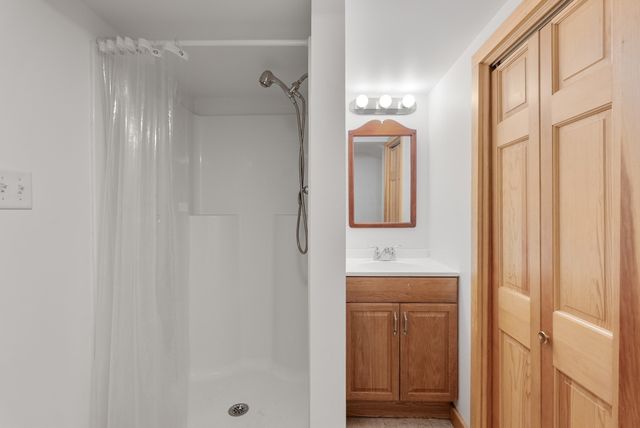 4 Tanglewood Road, Manchester, MA 01944