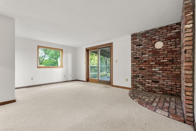 4 Tanglewood Road, Manchester, MA 01944