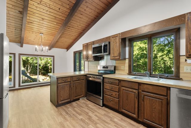 4 Tanglewood Road, Manchester, MA 01944