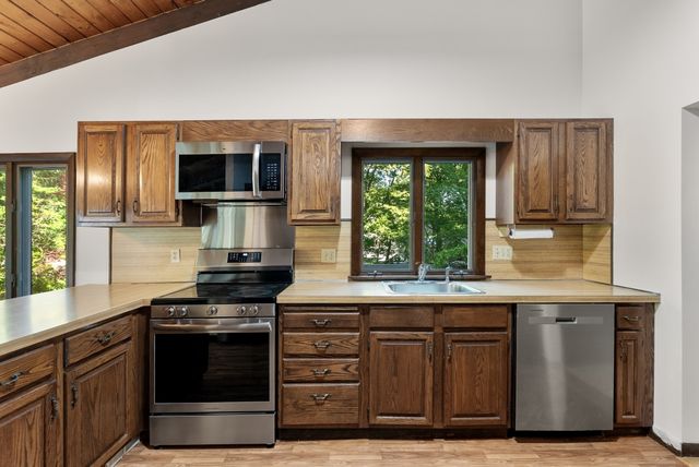 4 Tanglewood Road, Manchester, MA 01944