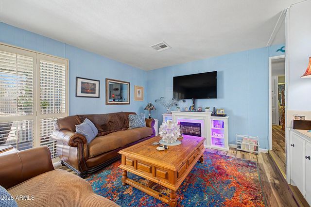 120 N VAL VISTA Drive 250, Mesa, AZ 85213