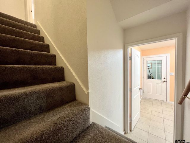 250 Autumn Wood Trail, Holly Lake Ranch, TX 75765