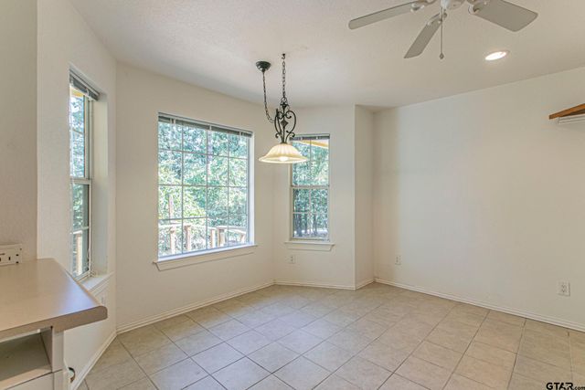 250 Autumn Wood Trail, Holly Lake Ranch, TX 75765