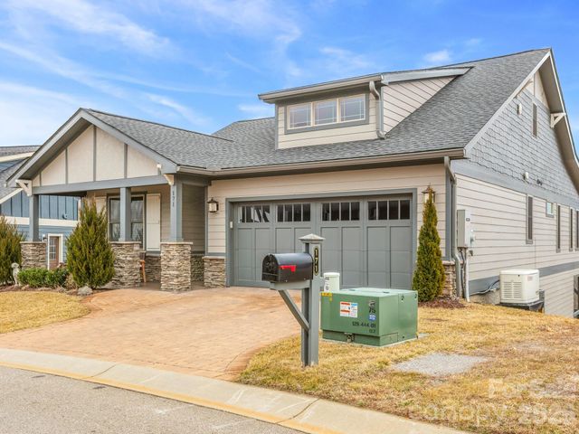 171 Waightstill Drive, Arden, NC 28704