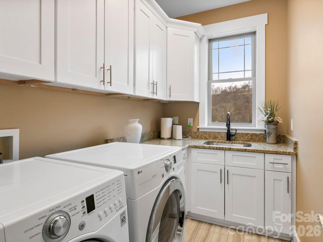 171 Waightstill Drive, Arden, NC 28704