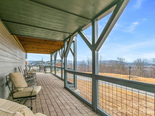 171 Waightstill Drive, Arden, NC 28704