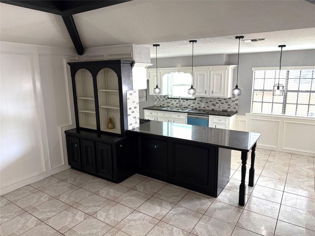 11611 Stone Bridge Drive, Houston, TX 77064