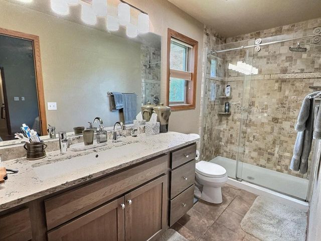 1085 HILLWOOD RUN DRIVE, Oshkosh, WI 54901