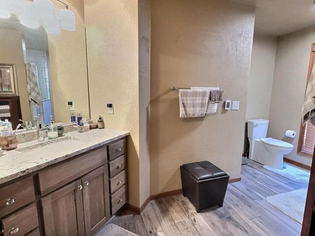 1085 HILLWOOD RUN DRIVE, Oshkosh, WI 54901