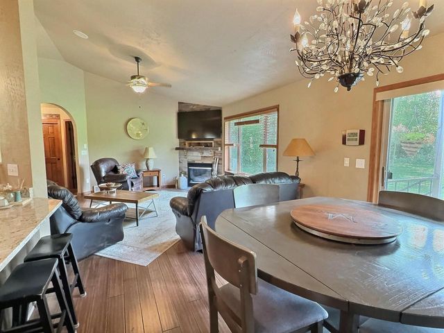 1085 HILLWOOD RUN DRIVE, Oshkosh, WI 54901