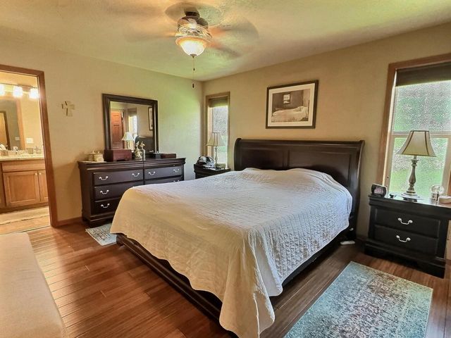 1085 HILLWOOD RUN DRIVE, Oshkosh, WI 54901