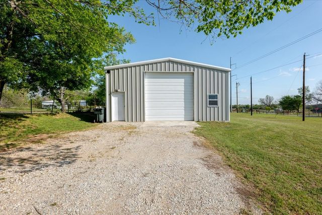 140 Pine Road, Poolville, TX 76487