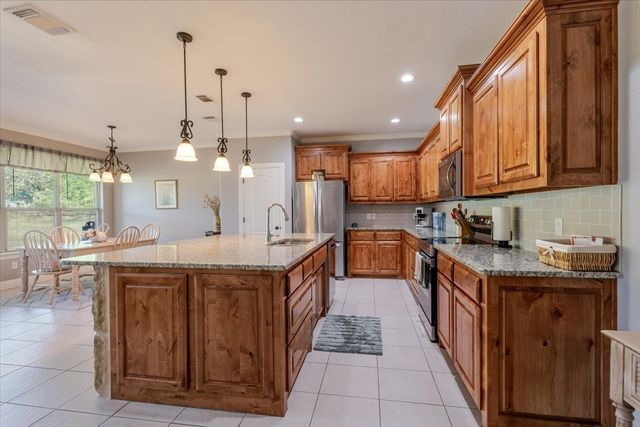 140 Pine Road, Poolville, TX 76487