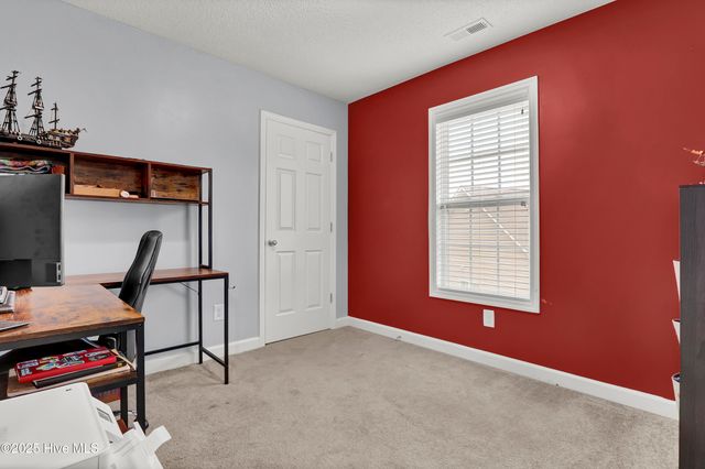 20 Jasmine Lane, Jacksonville, NC 28546