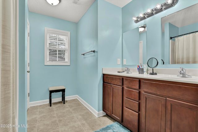 20 Jasmine Lane, Jacksonville, NC 28546