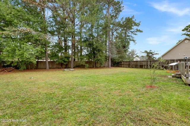 20 Jasmine Lane, Jacksonville, NC 28546