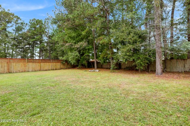 20 Jasmine Lane, Jacksonville, NC 28546