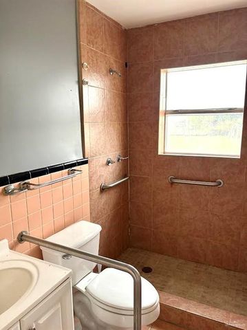 1317 S B Street, Harlingen, TX 78550