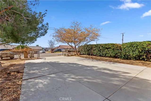 18904 Madrone, Hesperia, CA 92345