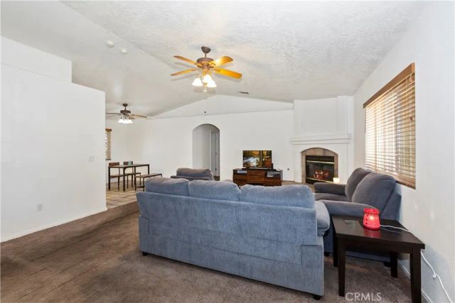 18904 Madrone, Hesperia, CA 92345