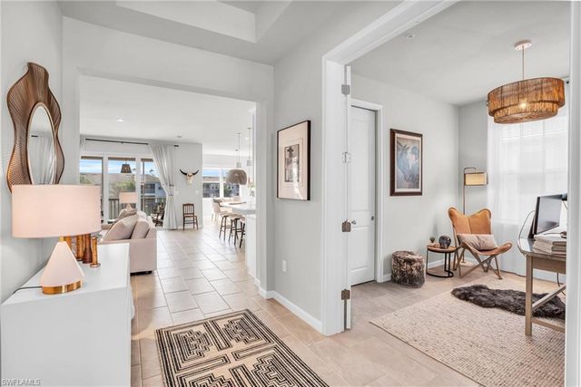 4595 Arboretum CIR # 203, Naples, FL 34112