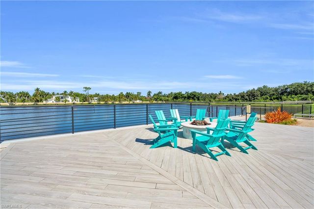 4595 Arboretum CIR # 203, Naples, FL 34112