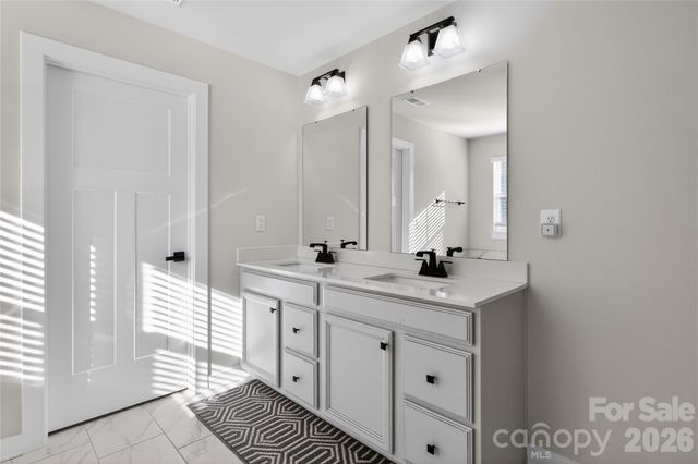 911 Dogwood Creek Lane, Indian Trail, NC 28079