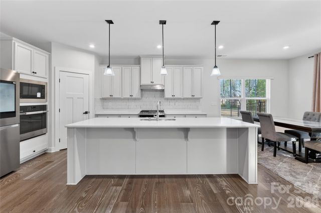 911 Dogwood Creek Lane, Indian Trail, NC 28079