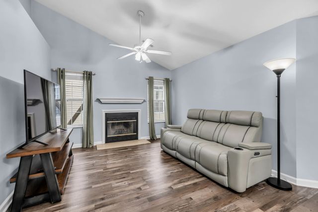 1111 Wembley Dr, Hermitage, TN 37076