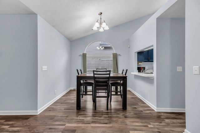 1111 Wembley Dr, Hermitage, TN 37076