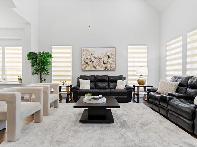 12543 Mercer Parkway, Farmers Branch, TX 75234
